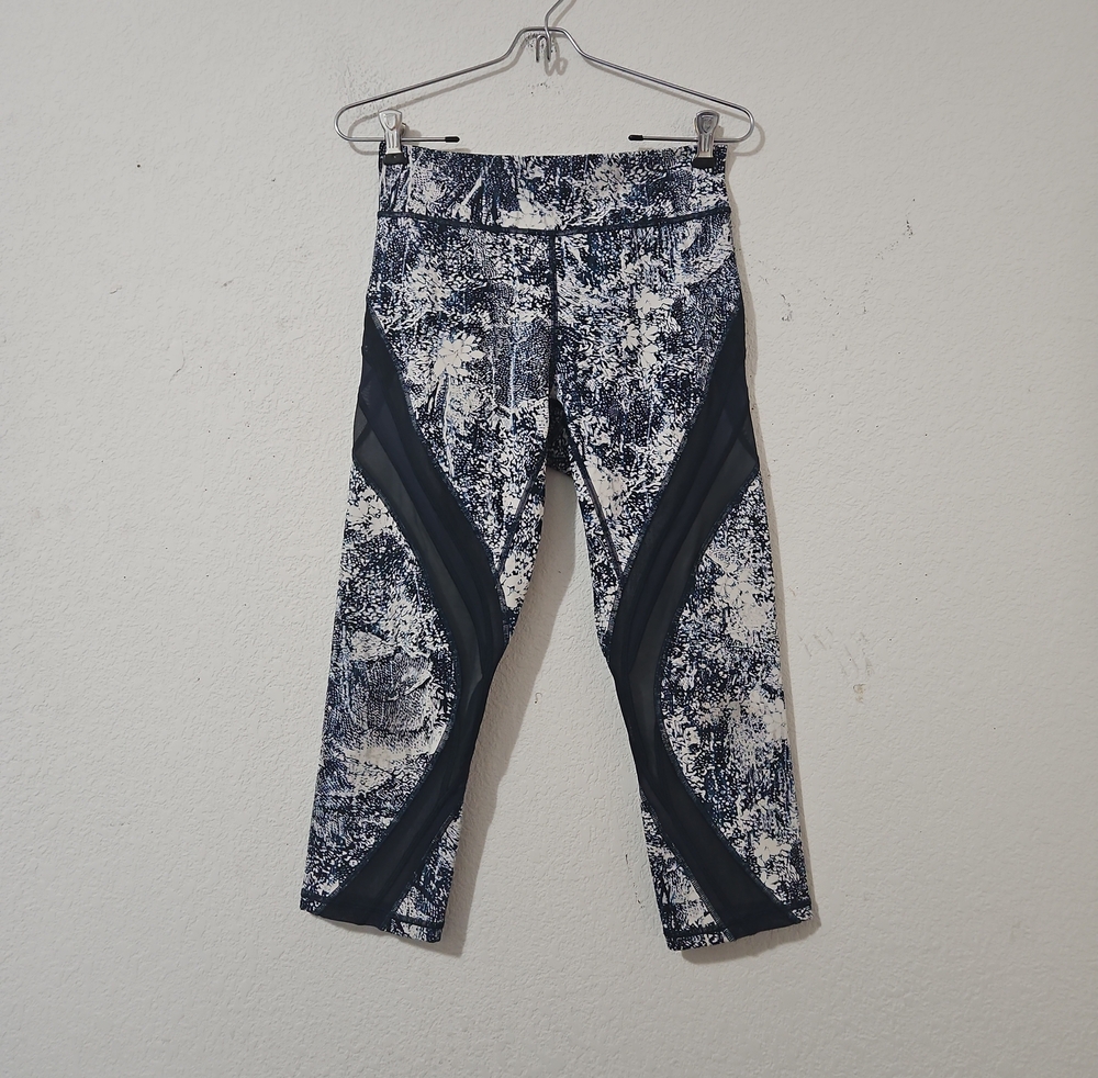 Lululemon Never Still Crop 21" , Size 8